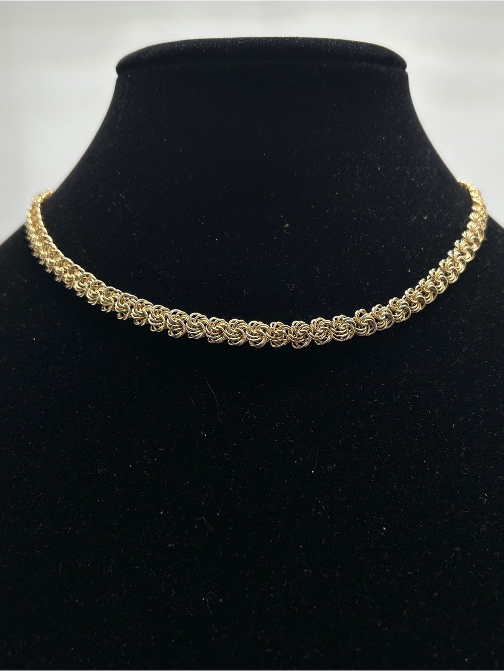 Gold Love Knot Short Necklace, High Quality